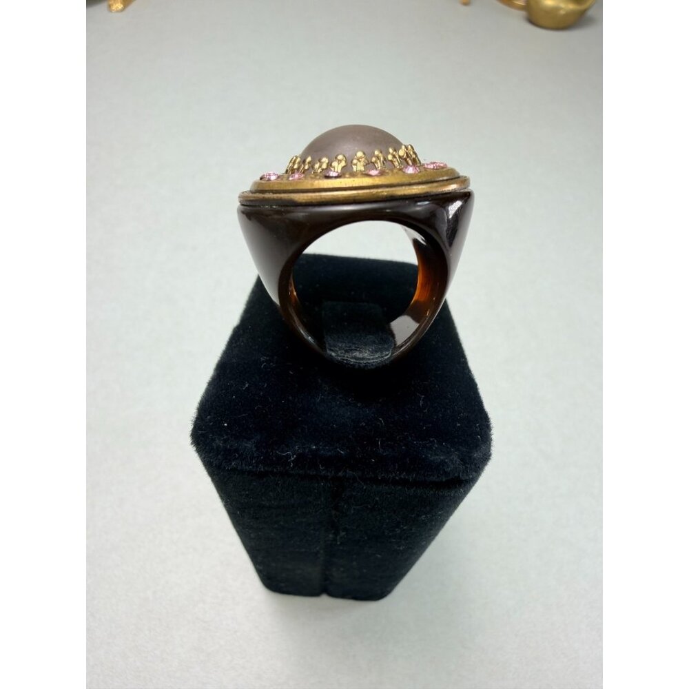 Vintage Lucite Ring Iridescent Tortoise Shell Look Chunky Statement Dome Sz 8 - Picture 11 of 12
